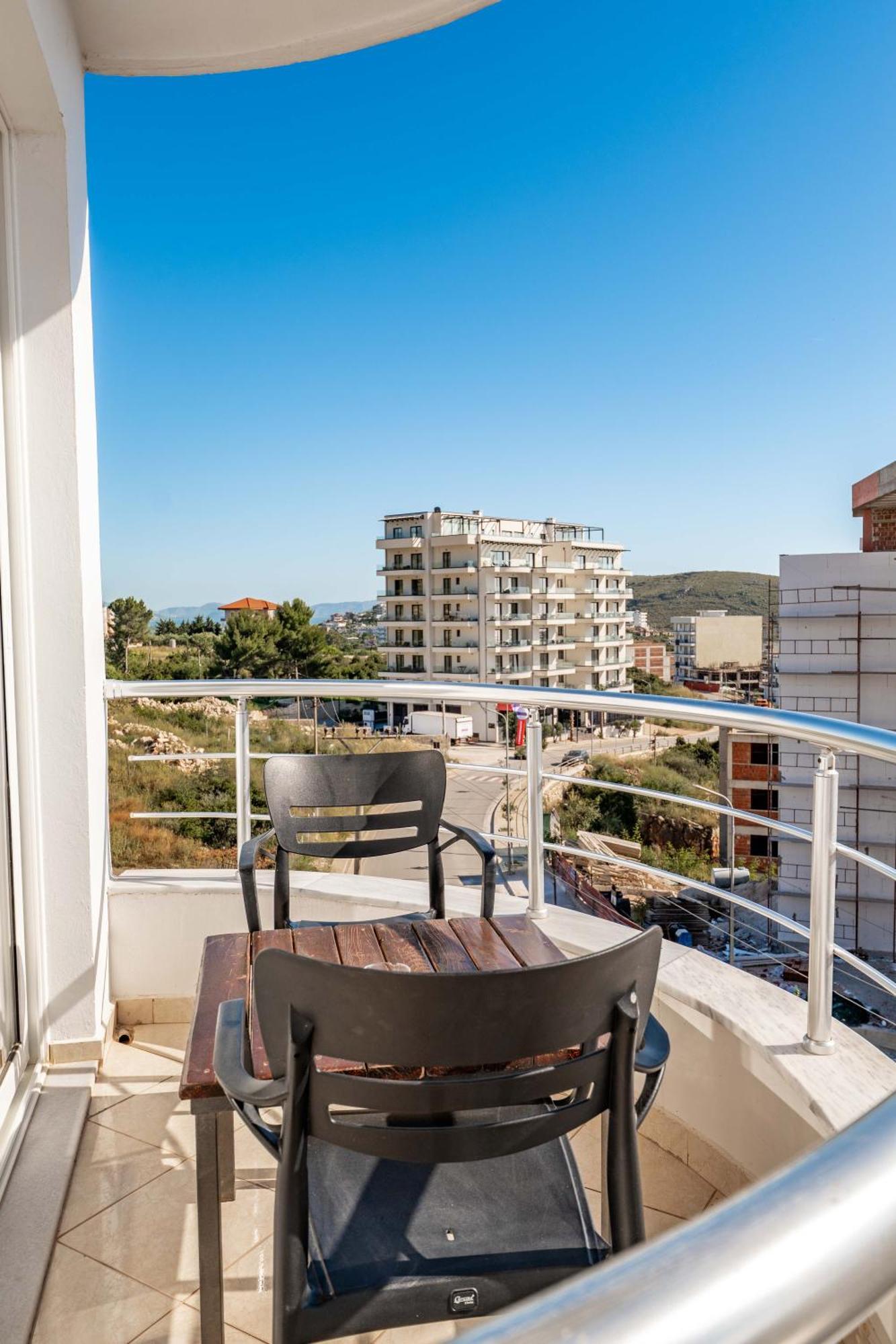 Alnes Hotel Sarandë Exterior foto