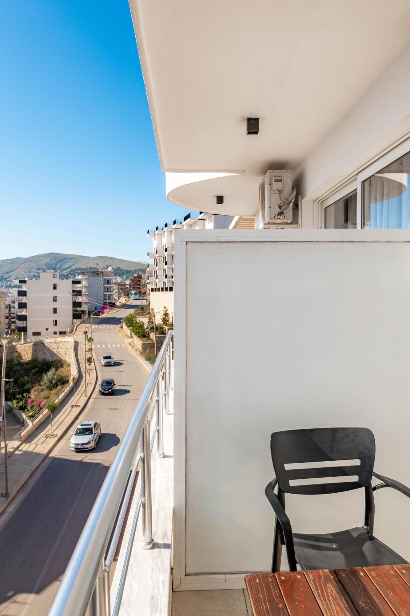 Alnes Hotel Sarandë Exterior foto