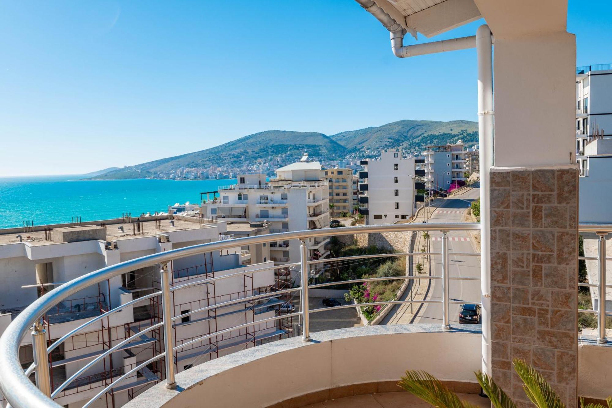 Alnes Hotel Sarandë Exterior foto